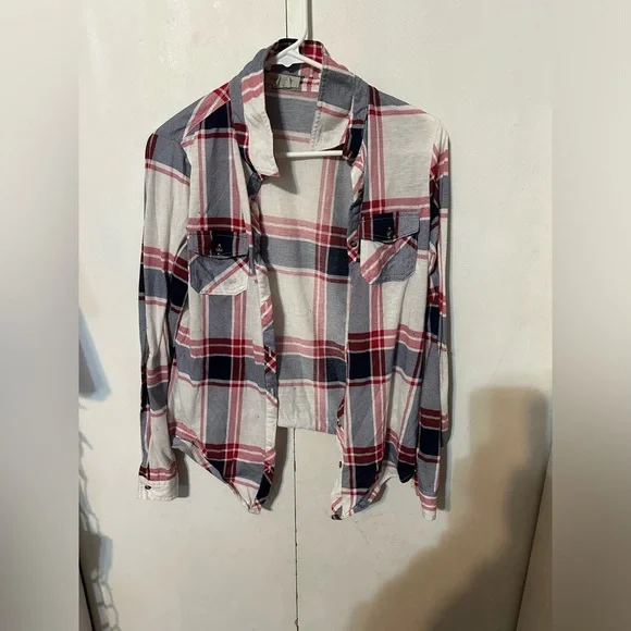 Passport Size Large Button Down Top - Picture 1 of 3